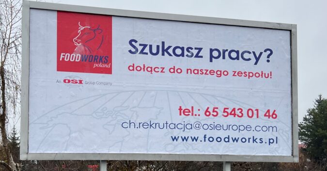 Billboardy reklamowe czy reklama internetowa